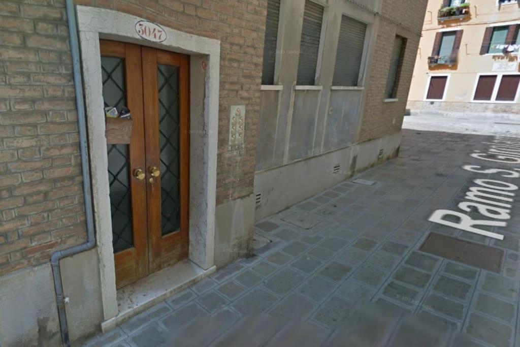 Casa Carla - Comodo Appartamento In Venice Cannaregio - 2 Camere Private Veneza Exterior foto